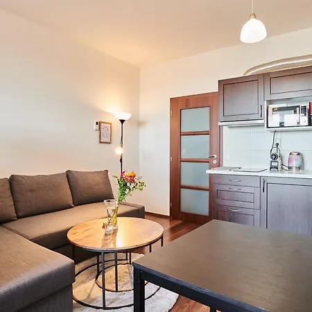 Apartment High-sky O2 Arena With Garage Parking And Ac