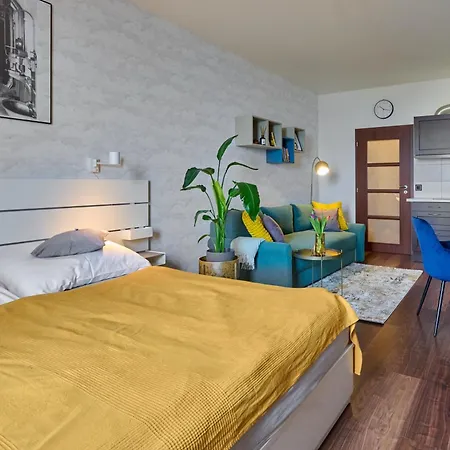 Apartman High-sky O2 Arena With Garage Parking And Ac Prága