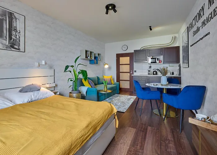 High-sky O2 Arena With Garage Parking And Ac Apartman