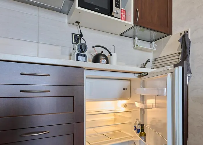 High-sky O2 Arena With Garage Parking And Ac Apartman